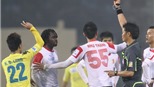 Câu chuyện trọng tài ở V-League: Lạ mà không lạ