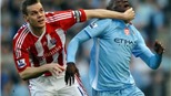 Stoke 1-1 Man City: Ngôi đầu trong lo âu