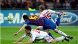 Tiqui-taca của Barca "tắt điện" trước Milan