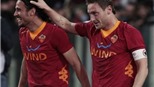 Roma và Inter sống lại hy vọng