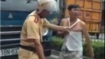 CSGT đánh người vì va chạm xe máy