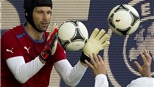 Petr Cech: CH Czech không được phép mắc sai lầm nữa