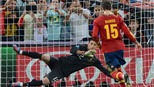 VIDEO: Ramos sút theo kiểu "Panenka" còn đẹp hơn Pirlo!