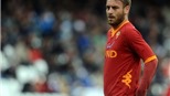 Man City ra giá cho De Rossi