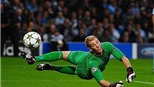 Man City "chết hụt", Mancini cảm ơn "cứu tinh" Joe Hart