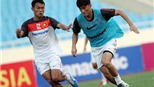 Công Vinh, Minh Đức trở lại sân tập