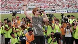 Tranh cãi trong ngày: Cứu V-League bằng... K-Pop