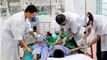Hai cháu bé ngộ độc do ăn bánh nướng có thuốc diệt chuột