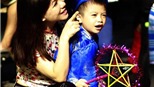  Các 'thiên thần nhỏ' dạo phố Trung thu Hà Nội