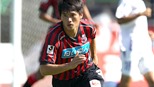 Công Vinh trở lại đội hình Consadole Sapporo