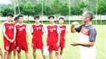 HLV Guillaume muốn tiếp tục dẫn dắt U19 Việt Nam: Chờ bầu Đức...