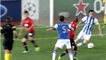 Quan điểm của Graham Poll: Ashley Young bị phạm lỗi, không hề ăn vạ