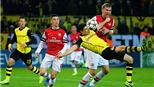 Sau thế hệ Adams, Keown, hàng thủ Arsenal lại là một &#39;boongke&#39;