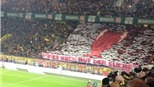 Bại trận 0-3 trước Bayern, CĐV Dortmund vẫn cuồng nhiệt cổ vũ đội bóng