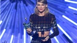 Fan chung tay viết sách về Taylor Swift