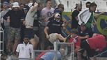 UEFA sẽ điều tra về vụ CĐV Nga tấn công CĐV Anh