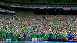 CĐV Bắc Ireland qua đời vì SỐC với chiến thắng trước Ukraine