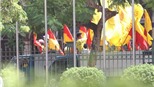 CĐV Nam Định 'quậy tung' khiến cầu thủ TP.HCM giật mình