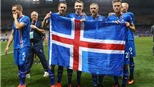 Xuất sắc đánh bại Anh, cầu thủ Iceland được tặng huân chương chim ưng