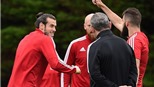 Gareth Bale và đồng đội tập luyện như đùa trước trận quyết đấu với Bỉ