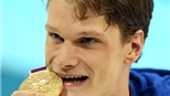 Nhà vô địch Olympic hứa bơi vòng quanh biển nếu Iceland vô địch EURO