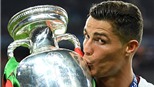 Cristiano Ronaldo: Quả Bóng Vàng trong tầm tay