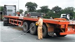  Bình Dương: Bị xe container cán ngang qua người, một thai phụ tử vong   