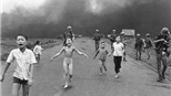 Facebook khôi phục đăng ảnh 'Em bé Napalm' 