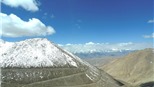 Pangong Tso, hồ thiêng bên núi tuyết Himalaya