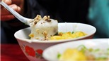 Bánh đúc nóng sánh mịn, món ngon cho ngày đông Hà Nội