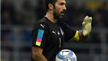 Buffon có cử chỉ mã thượng khi thấy CĐV la ó quốc ca của Đức