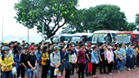 &#39;Chuyến xe Xuân yêu thương&#39; hỗ trợ đưa sinh viên về quê đón Tết 