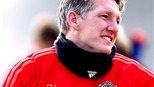 Schweinsteiger bị Mourinho 'ngược đãi', nhưng đã chiến đấu để trở lại rất đáng nể