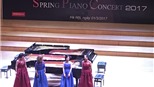 Hiếm hoi nghe tiếng đàn piano của con gái nhạc sĩ Phú Quang