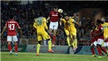 Xem V-League muốn hát… 'buồn tàn thu'