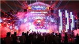 2 vạn khán giả bị Armin Van Buuren 'mê hoặc' trong đại tiệc hòa âm ánh sáng 
