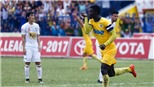 Pape Omar: 'Vì V-League, tôi quên hết Champions League'