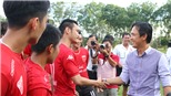 Bầu Hiển trao 'kiếm lệnh' cho Minh Phương