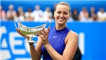 Petra Kvitova và bàn tay thắp lửa