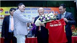 Người tài và người nhà