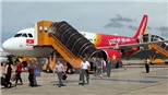 Cục Hàng không yêu cầu Vietjet kỷ luật nhân viên xé vé của khách 