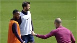 Cách Guardiola hướng dẫn Sterling cách ghi bàn gây sốt