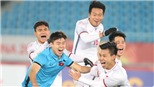CHÙM ẢNH: Tiến Dũng rưng rưng, Đức Chinh nức nở, Văn Thanh ăn mừng như Ronaldo. Xuân Trường cõng đồng đội khắp sân