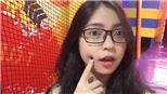 Bạn gái Quang Hải 'livestream' không khí ăn mừng gửi tới U23 Việt Nam