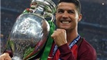 Họ nói về Ronaldo: ‘Quý ông cơ bắp. Người không tuổi. Ngôi sao ở những trận cầu lớn’