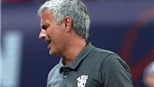 Mourinho muốn bắt tay Pep, chê thậm tệ sân Tổ Chim của Trung Quốc