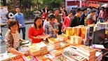 Phố sách Xuân Đinh Dậu tại Hà Nội thu trên 7 tỷ đồng 