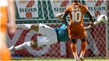 VIDEO: Văn Lâm cản penalty như 'lên đồng' khiến fan Thái phấn khích