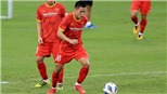 Văn Toàn chia sẻ bí kíp với tân binh tuyển Việt Nam