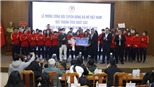 Tuyển thủ nữ Việt Nam vỡ òa khi nhận thưởng lớn